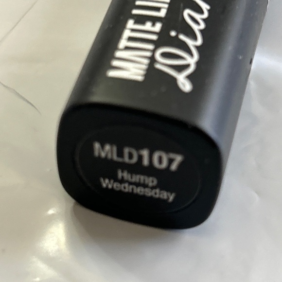 J.Cat Beauty Matte Lipstick Diary MLD107 Hump Wednesday NEW - Picture 7 of 7